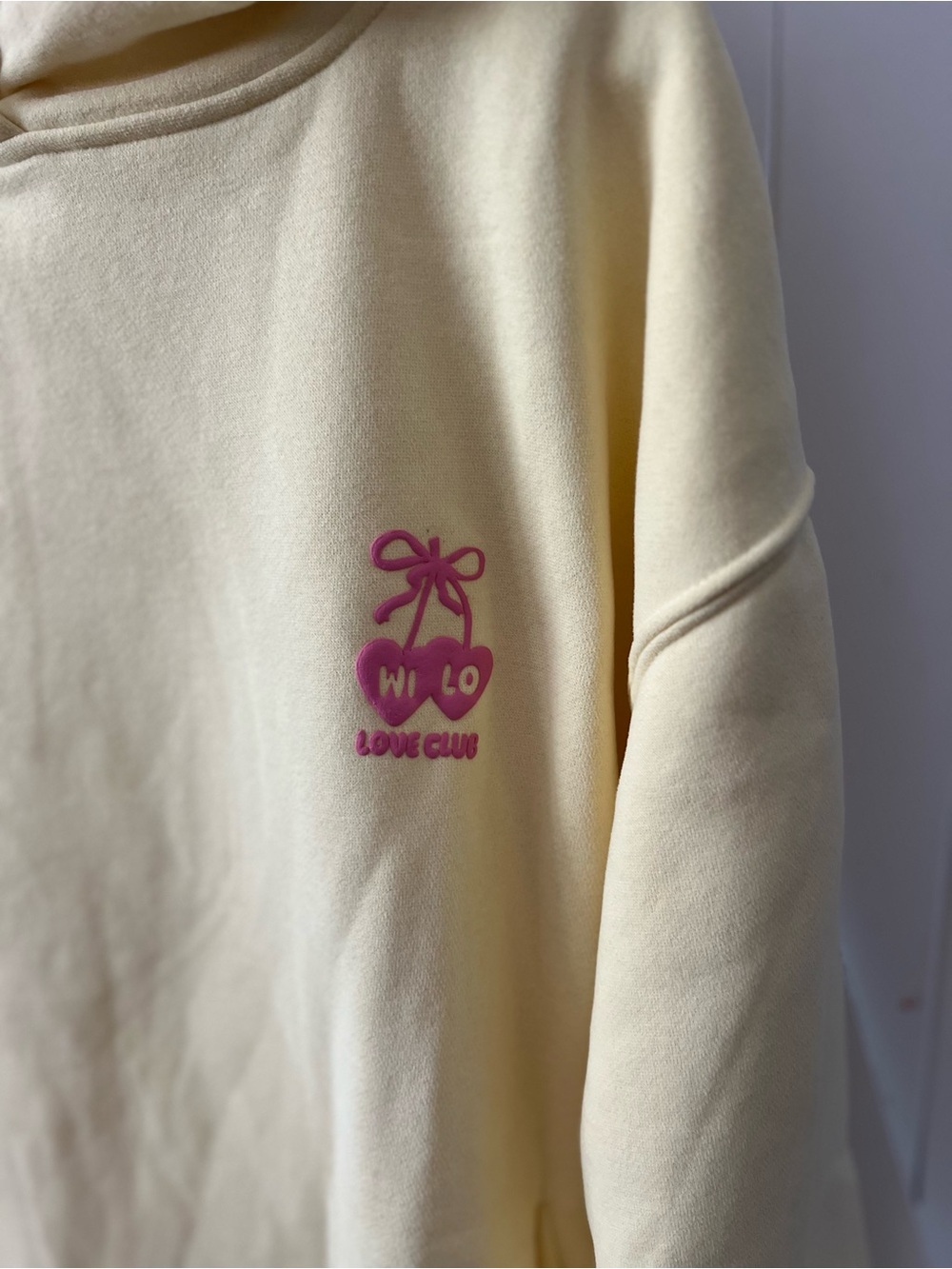 WILO Hoodie NWOT - Picture 3 of 4